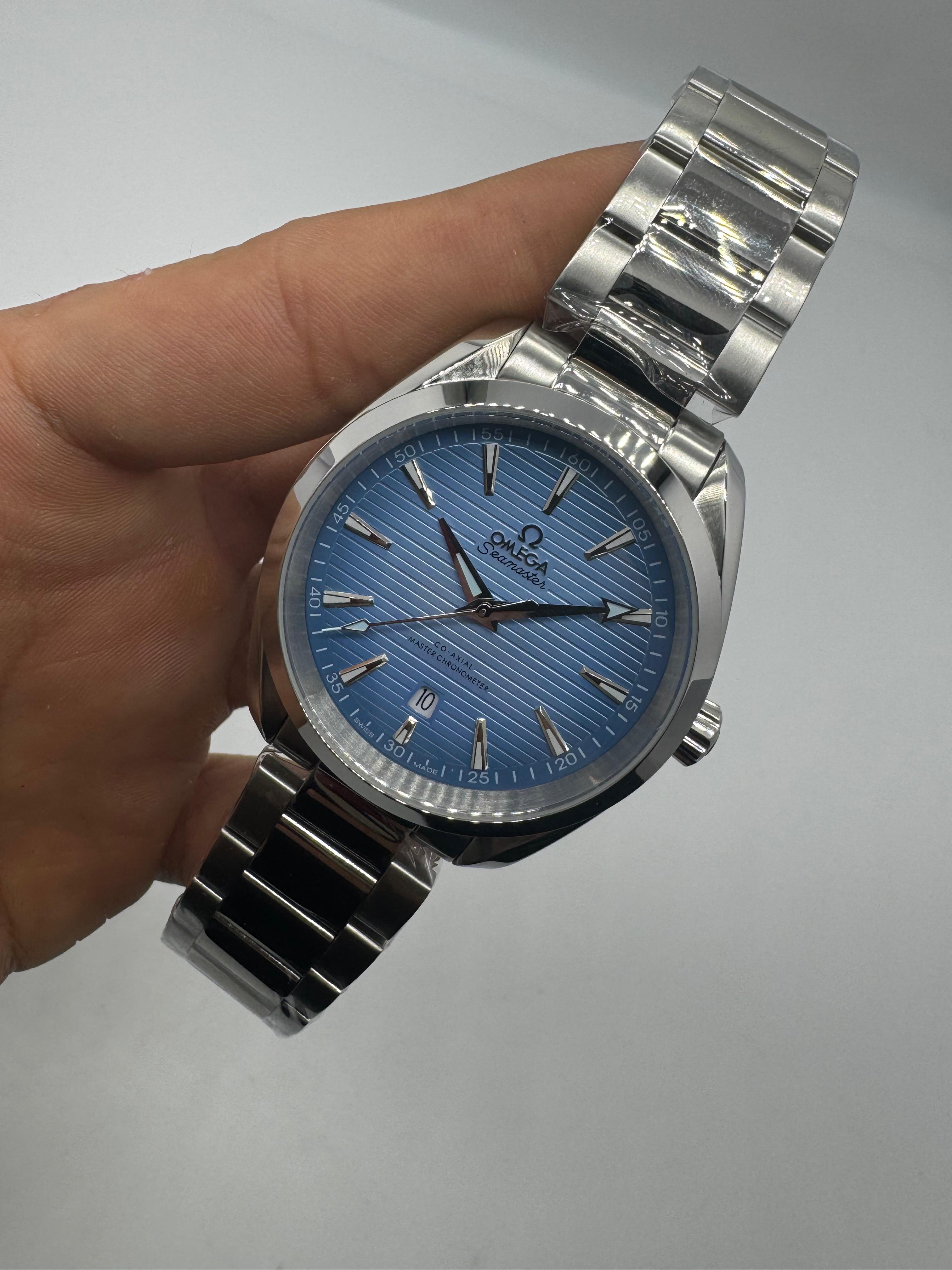 Omega Aqua Terra