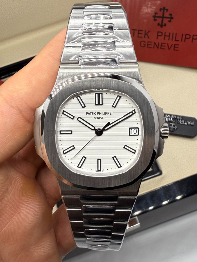 Patek Philippe Nautilus Super Clone 1:1 - Base ETA