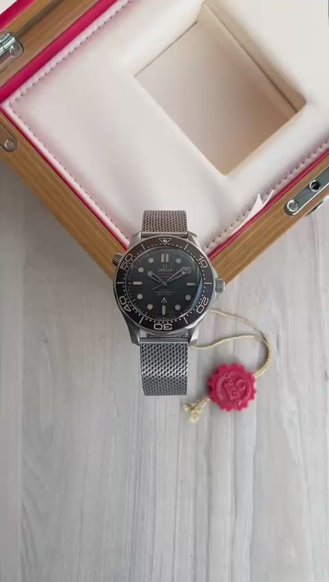 Omega Seamaster 007 Super Clone 1:1 - Base ETA